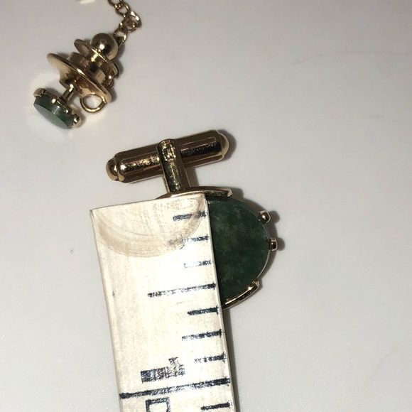 Vtg Senator Sherman Real Jade Stone Gold Tone Cufflinks & Tie Tack Set - Picture 9 of 10